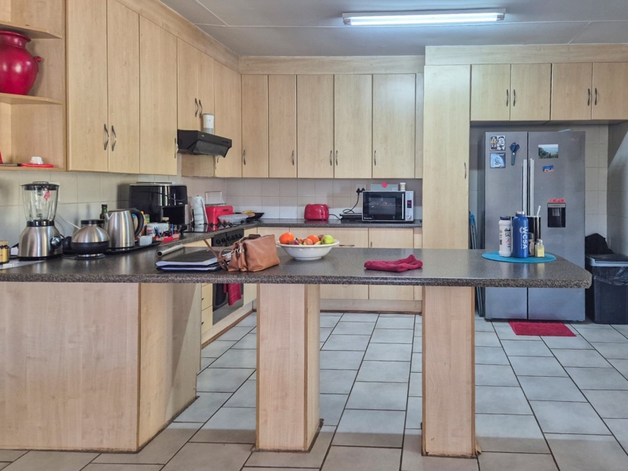 4 Bedroom Property for Sale in Schoemansville North West